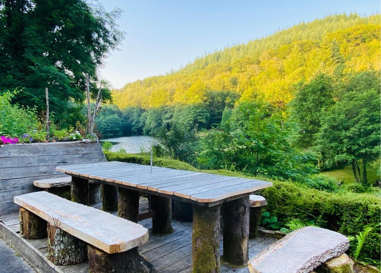 Appartement Aux Sources De La Chabanne Saint-Hilaire-les-Courbes Ngoại thất bức ảnh